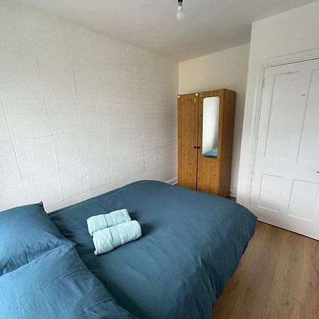 Nice Double Room At 2 Iveragh Rd-8 Dublin Zewnętrze zdjęcie